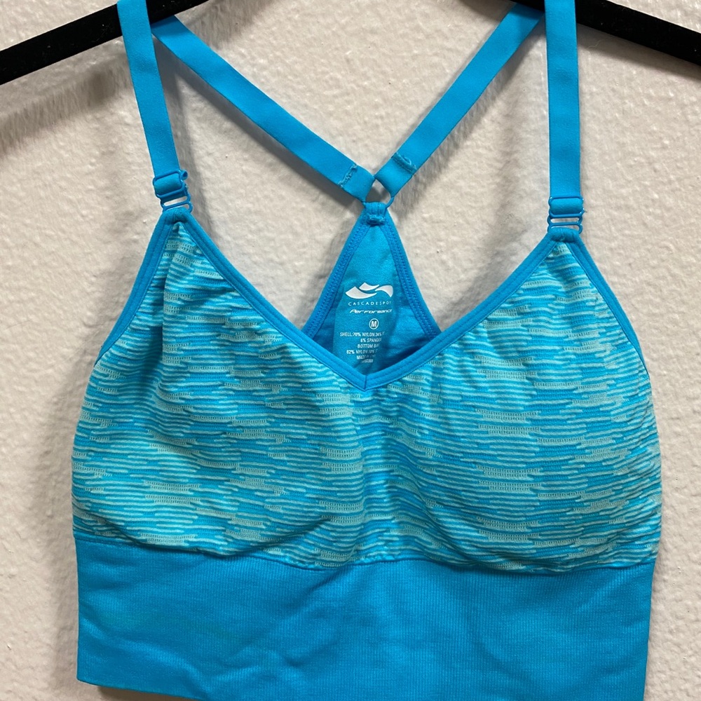 Cascade Sport Performance sports bra size Medium